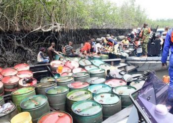 سرقات النفط في نيجريا صداع مستمر في أروقة الحكومة وشركات التأمين  