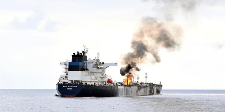 أليانز: الحوثيون هاجموا 50 سفينة تجارية في البحر الأحمر