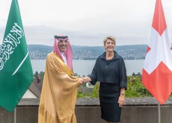 وزير المالية: نتطلع لتعاون سعودي – سويسري في مجالات التأمين