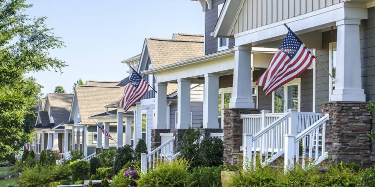 شركات التأمين الأمريكية على المنازل تتكبد أسوأ خسارة منذ عام 2000 بـ 15.2 مليار دولار