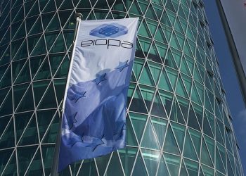 «الأوروبي» يتجه لمعاقبة شركات التأمين المستثمرة في شركات الوقود الأحفوري