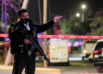 أنشطة الكارتلات تدفع الطلب على أنظمة «تغطية الجريمة المنظمة» في المكسيك