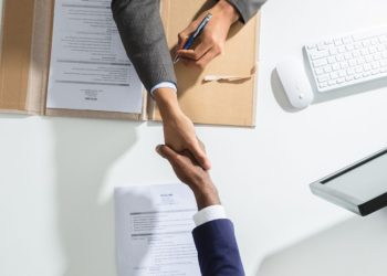 «تشيسنارا» للتأمين تستحوذ على محفظة بـ 1.5 مليار جنيه إسترليني من «كندا لايف»