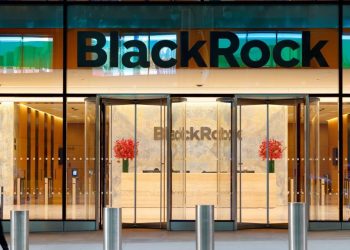 كيف يعيد التضخم والمخاطر الجيوسياسية تشكيل بوصلة استثمارات شركات التأمين عالميًا؟